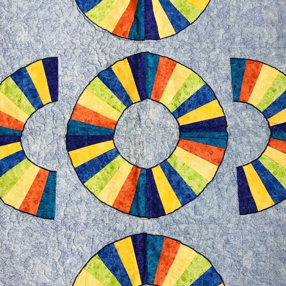 Handmade Amish Dancing Fans Lap Quilt Hand Pieced, Machine Quilted Bright 27x27